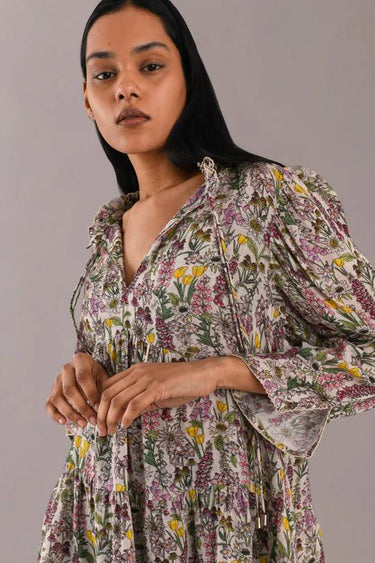 Donna Top in Valdes Beige-Top-Chufy-Debs Boutique